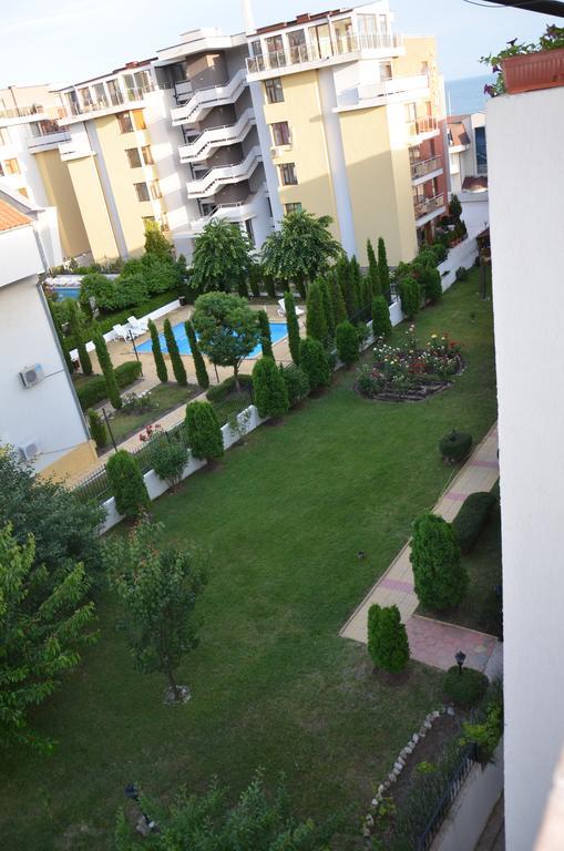 Apartments In Complex Chateau Nessebar Sveti Vlas Exterior foto