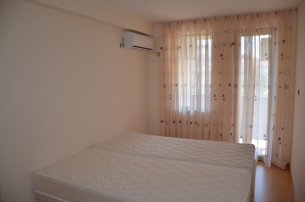 Apartments In Complex Chateau Nessebar Sveti Vlas Exterior foto